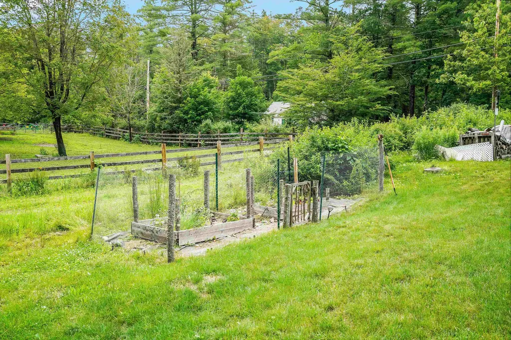 32 New Boston Road Amherst NH 03031