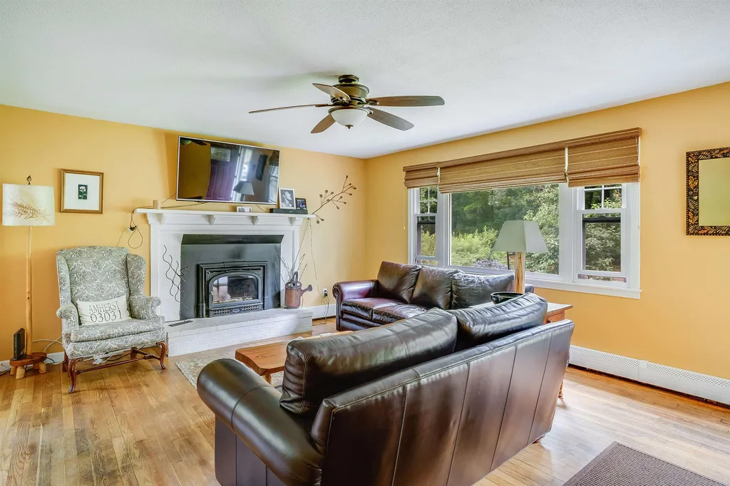 32 New Boston Road Amherst NH 03031