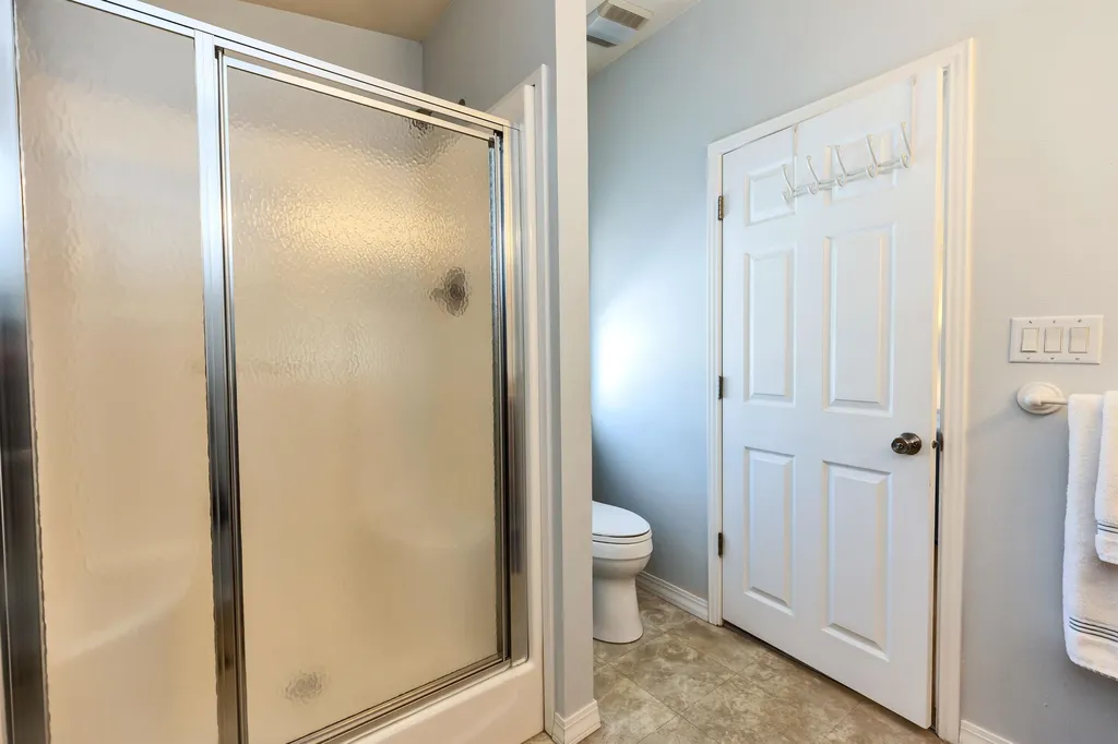 36 Sunset Way Manchester NH 03104