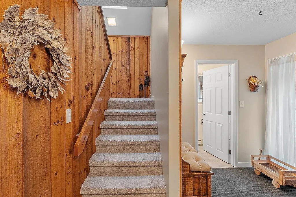 24 Condo Road Campton NH 03223