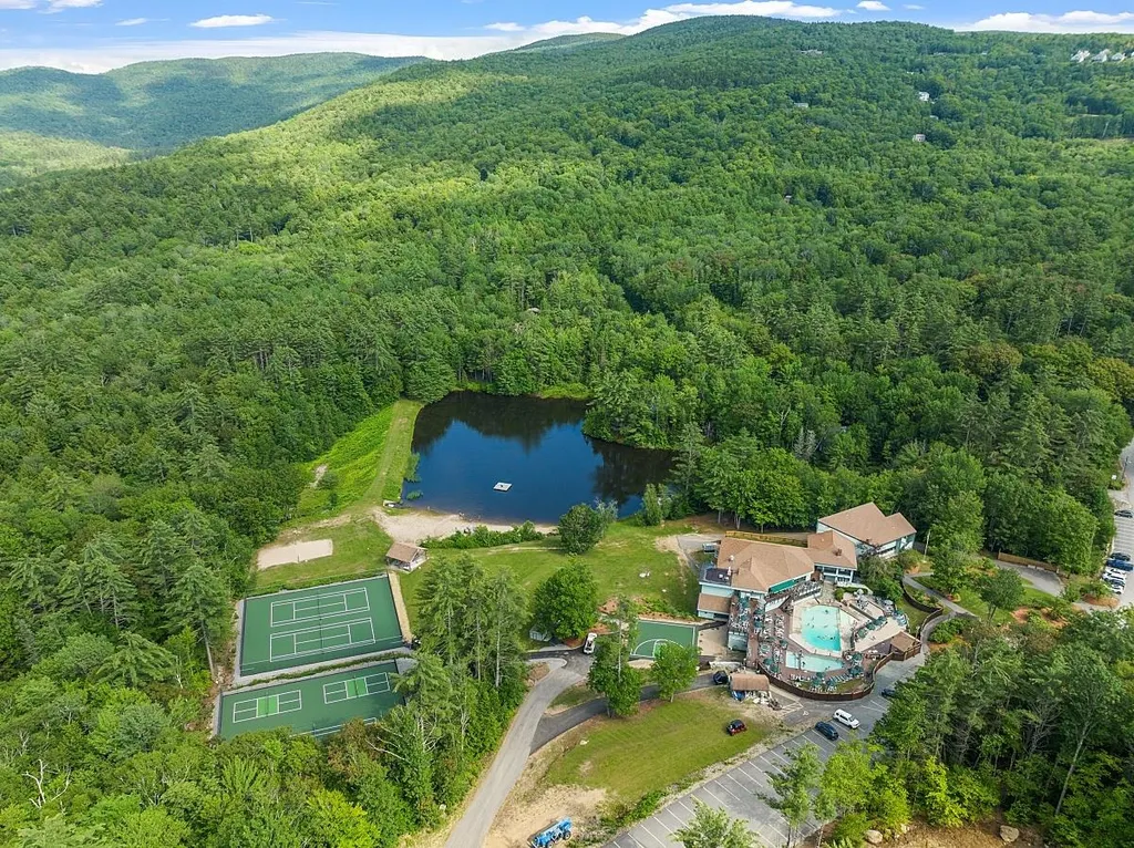 24 Condo Road Campton NH 03223