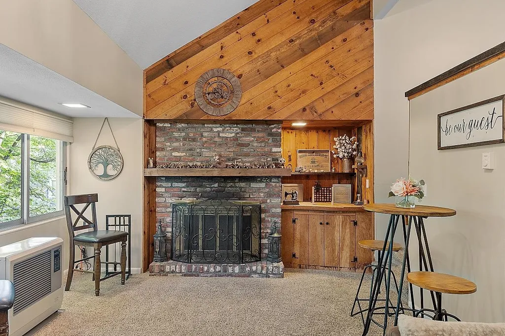 24 Condo Road Campton NH 03223