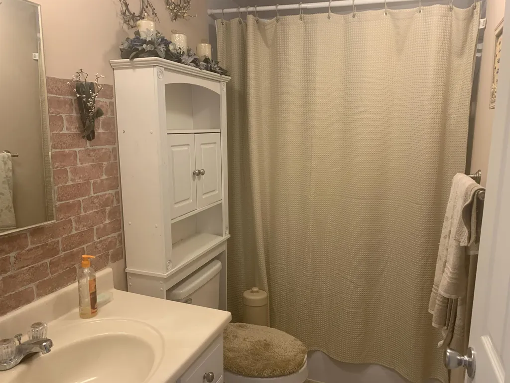 148 Daffodil Hill Lane Rochester NH 03868