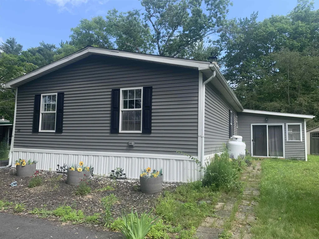 148 Daffodil Hill Lane Rochester NH 03868