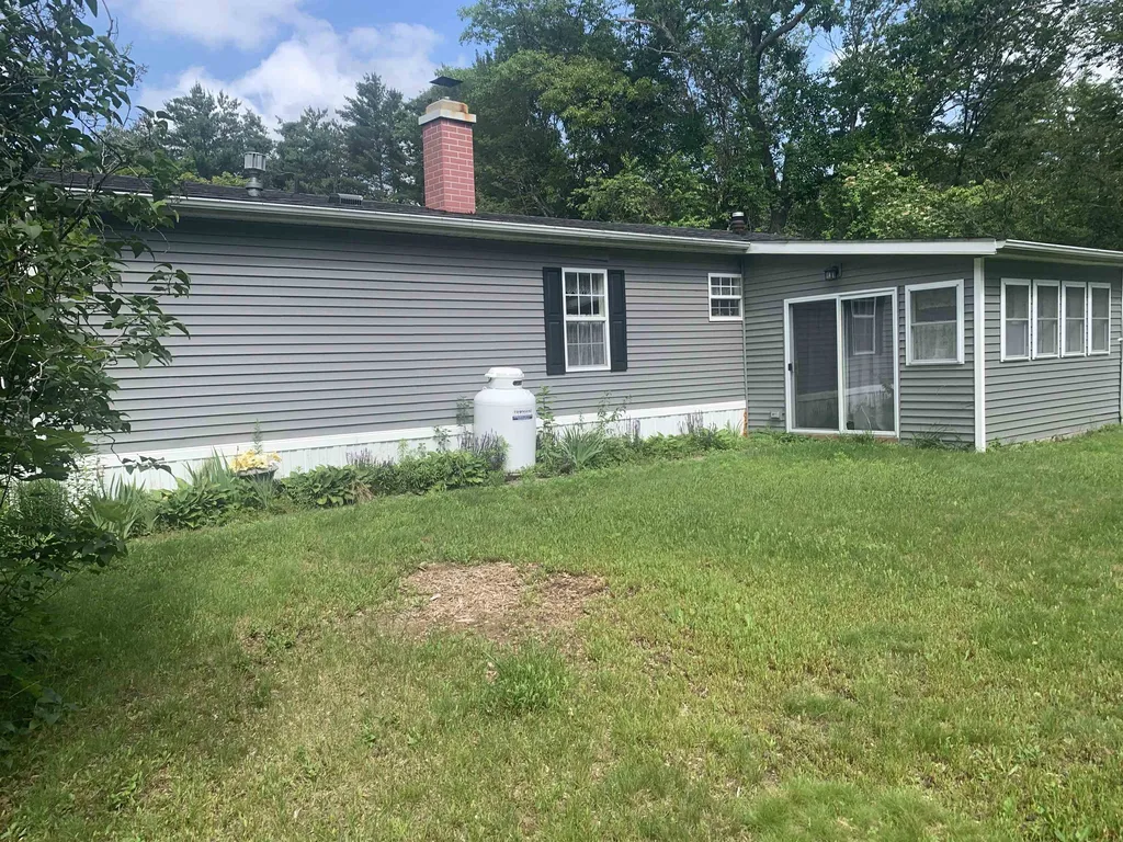 148 Daffodil Hill Lane Rochester NH 03868