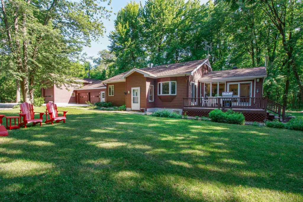 3656 West Shore Road Isle La Motte VT 05463