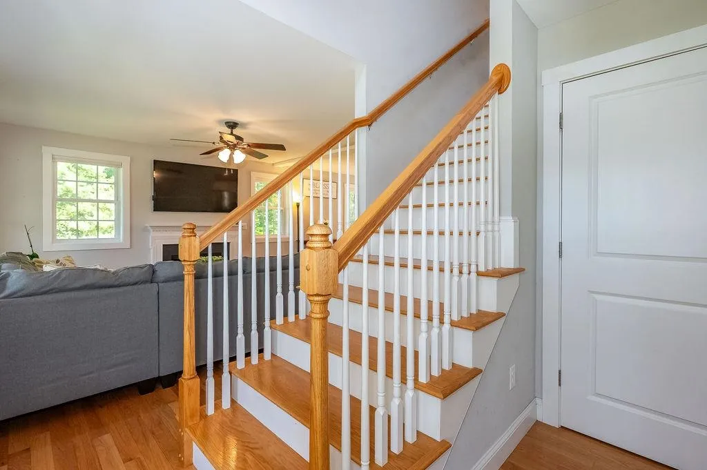 194 Breezy Way Barrington NH 03825