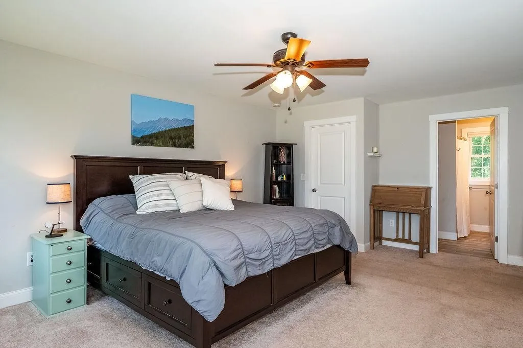 194 Breezy Way Barrington NH 03825
