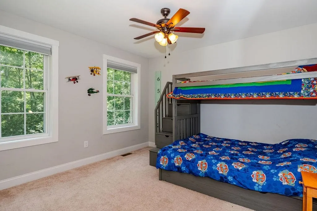 194 Breezy Way Barrington NH 03825
