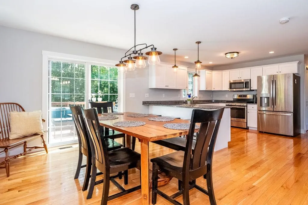 194 Breezy Way Barrington NH 03825