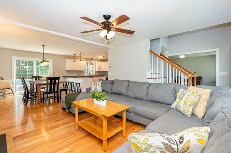 194 Breezy Way Barrington NH 03825