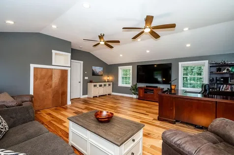 194 Breezy Way Barrington NH 03825