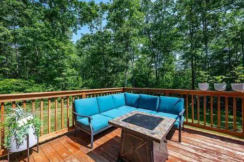 194 Breezy Way Barrington NH 03825