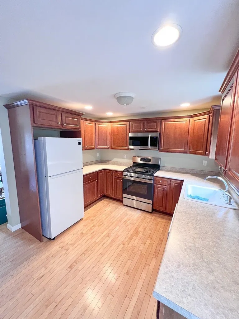 15 Sundown Drive Derry NH 03038