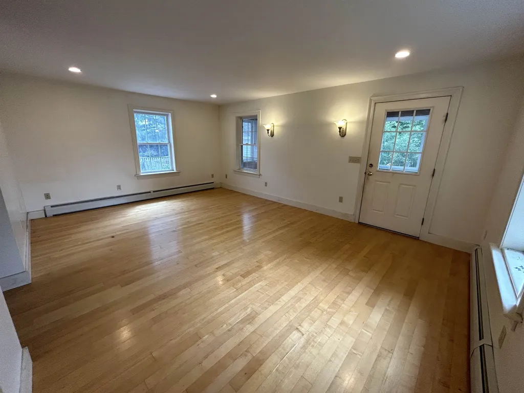 9 Parker Street Exeter NH 03833