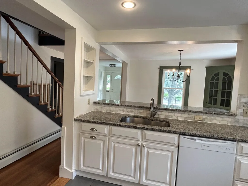 9 Parker Street Exeter NH 03833