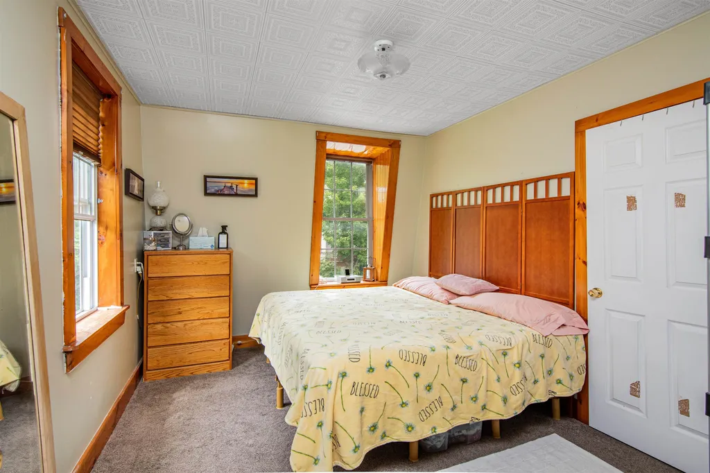 27 School Street Richford VT 05476