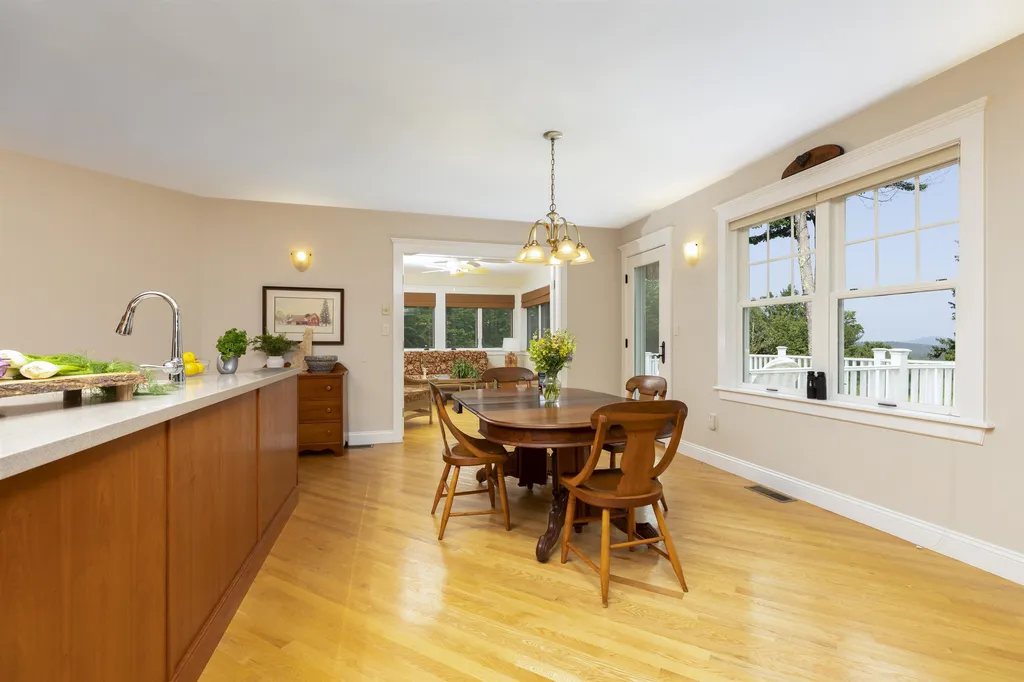 105 Westside Drive New London NH 03257