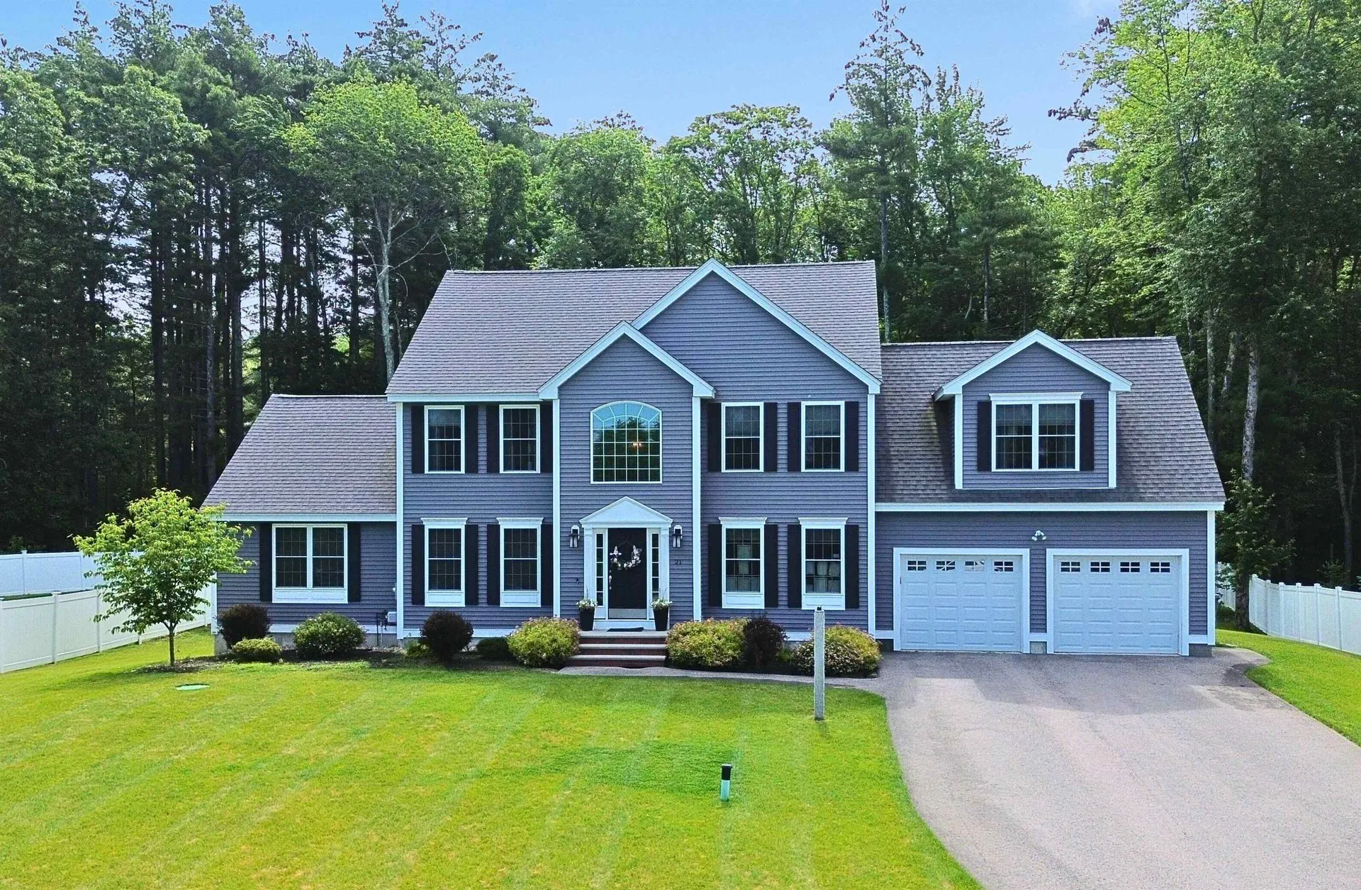 21 Ladyslipper Avenue Pelham NH 03076