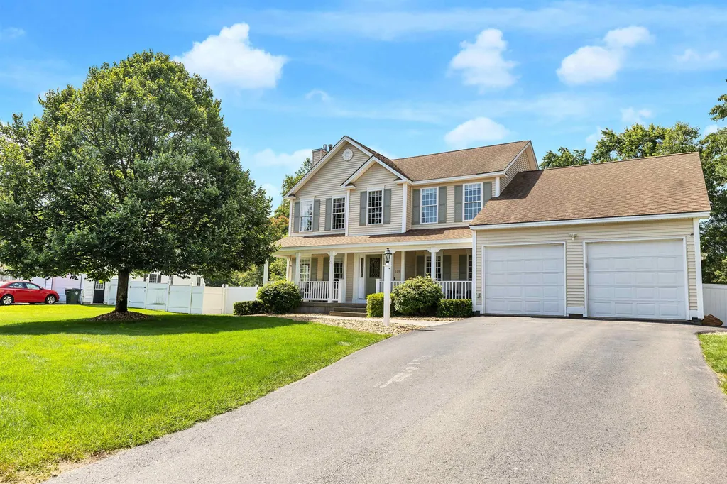 109 Filips Glen Drive Manchester NH 03109