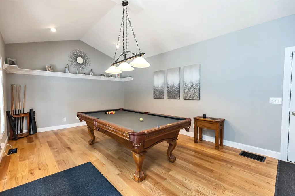 109 Filips Glen Drive Manchester NH 03109