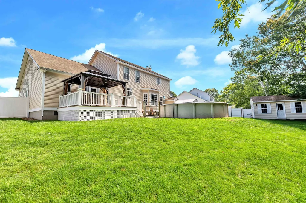 109 Filips Glen Drive Manchester NH 03109