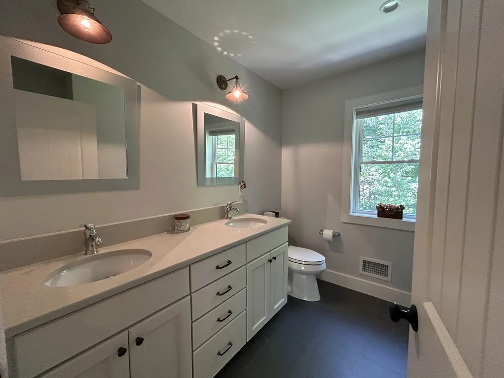 4 Heath Drive Newfields NH 03856