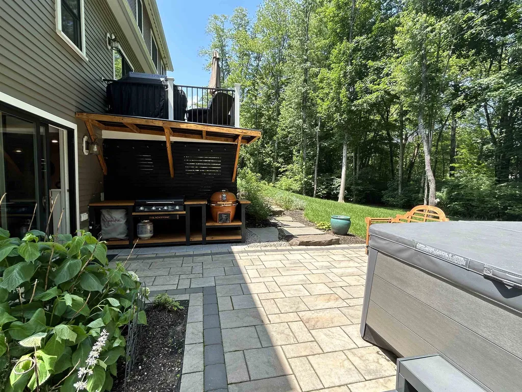 4 Heath Drive Newfields NH 03856