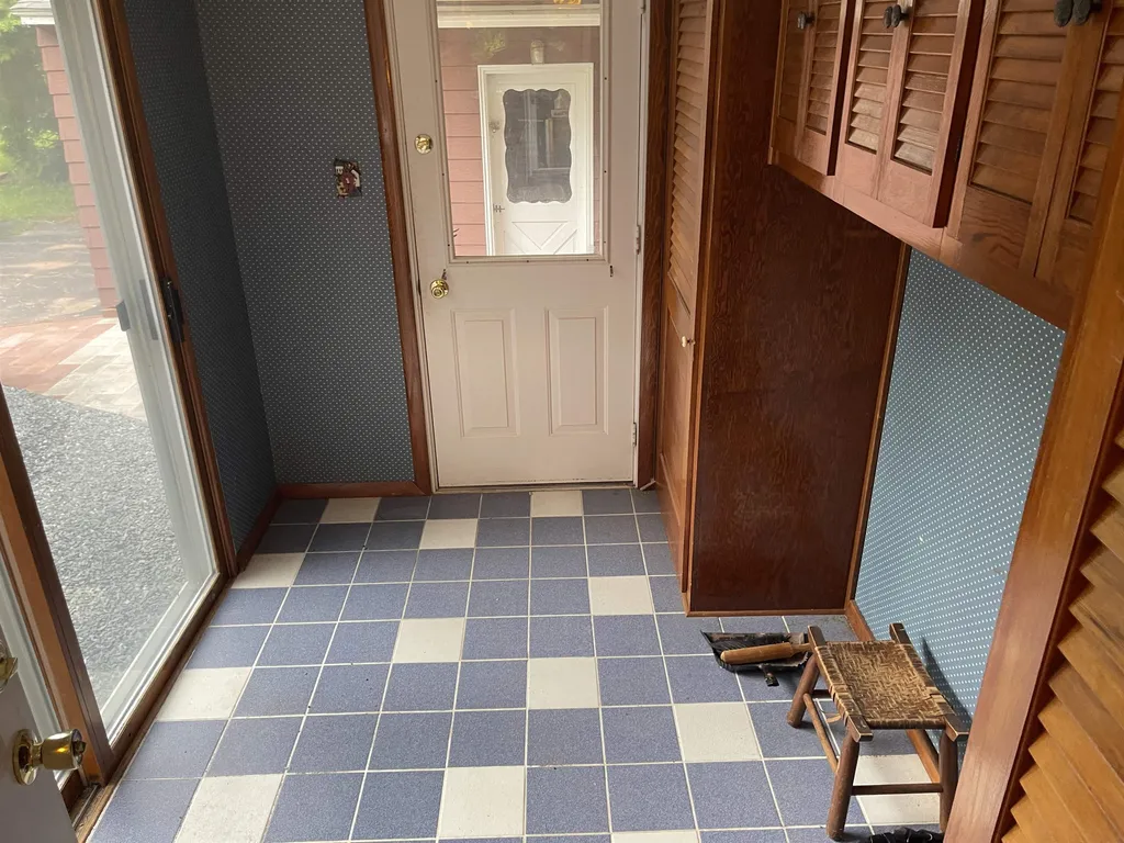 12 Gordon Avenue Gorham NH 03581