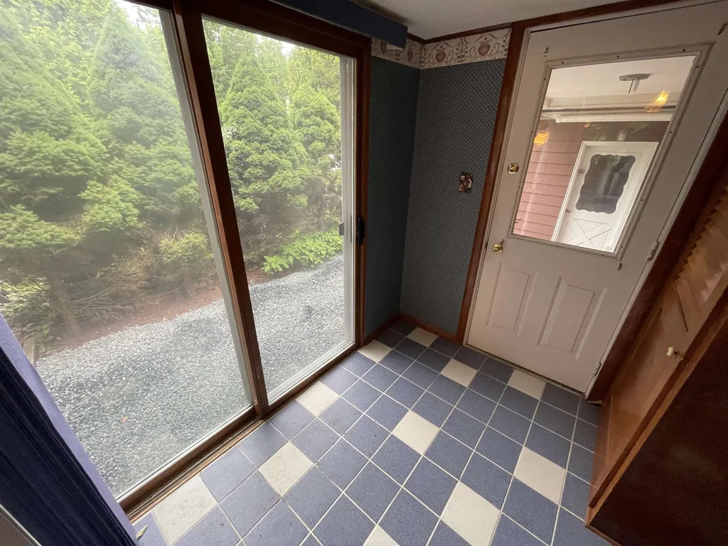 12 Gordon Avenue Gorham NH 03581
