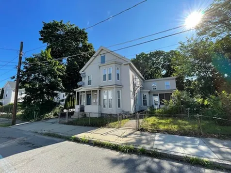 16 Holmes Street Nashua NH 03060