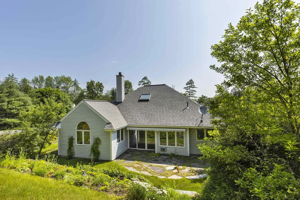 1 Skyline Way Hartford VT 05001