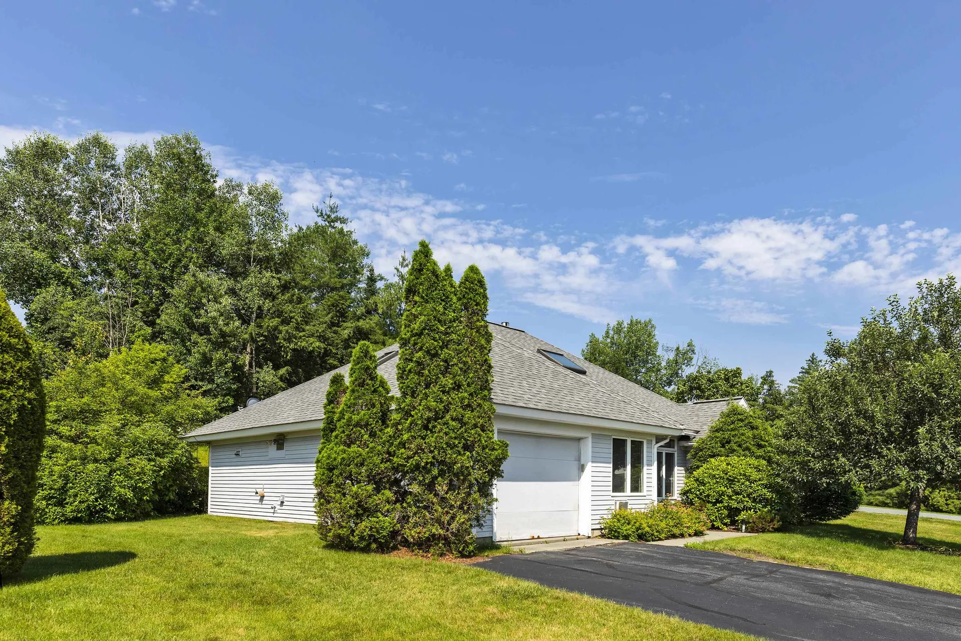 1 Skyline Way Hartford VT 05001