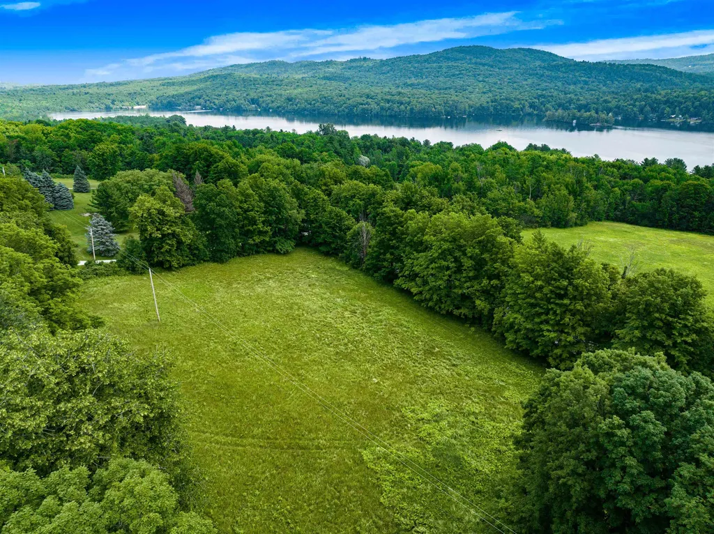 1731 Pond Road Hinesburg VT 05461
