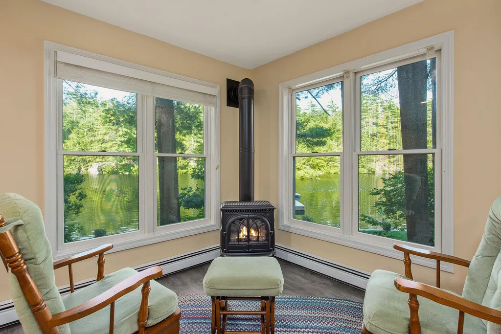 12 Perkins Circle Barrington NH 03825