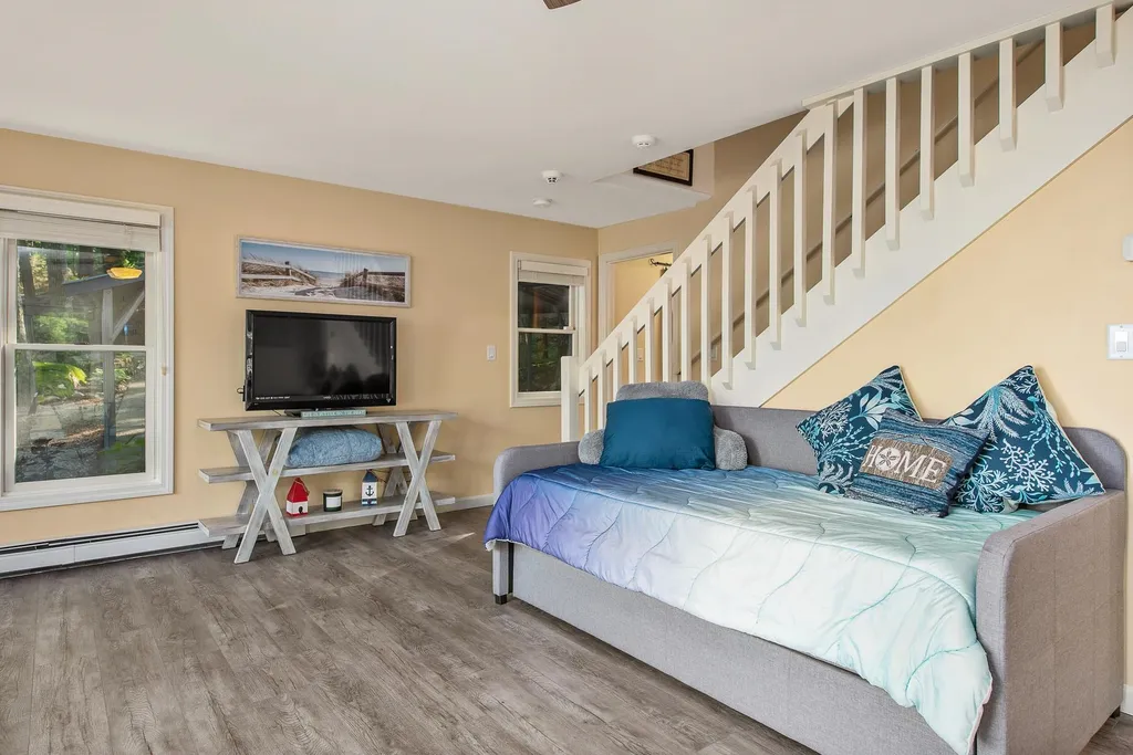 12 Perkins Circle Barrington NH 03825