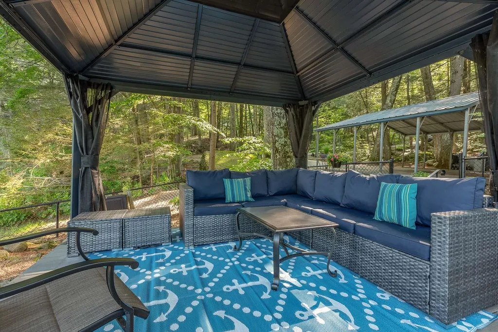 12 Perkins Circle Barrington NH 03825