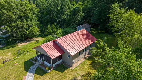 21 Webster Avenue Pelham NH 03076