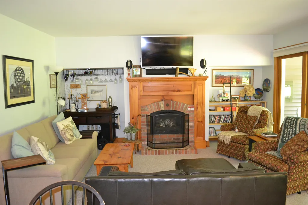 125 South Village Road Jay VT 05859