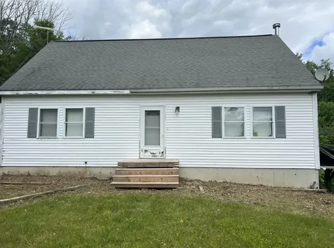 424 1st Nh Turnpike Northwood NH 03261