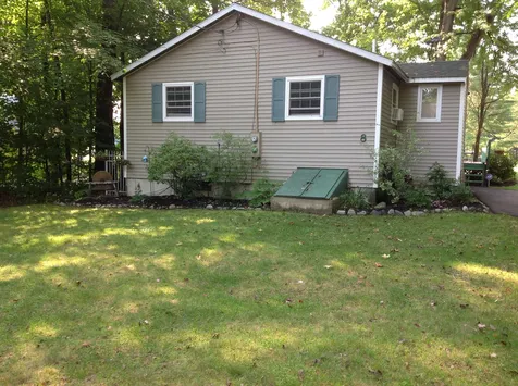 8 Captain Lovewell Lane Ossipee NH 03814
