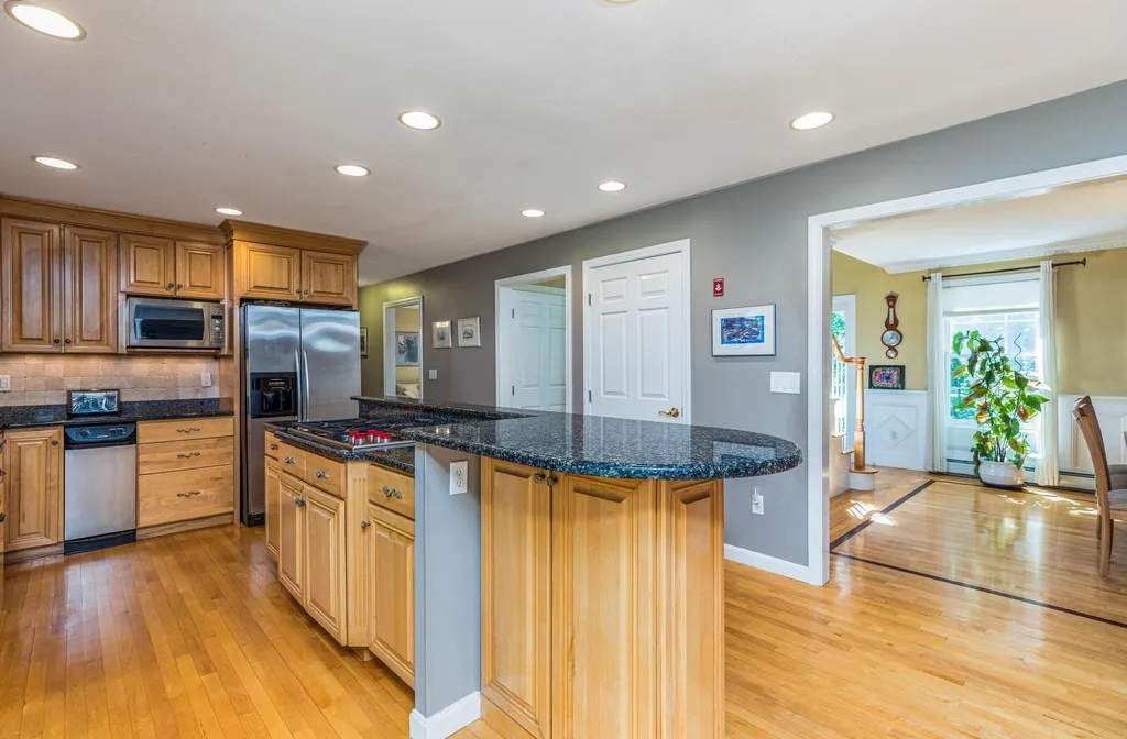 7 Fieldstone Drive Dover NH 03820