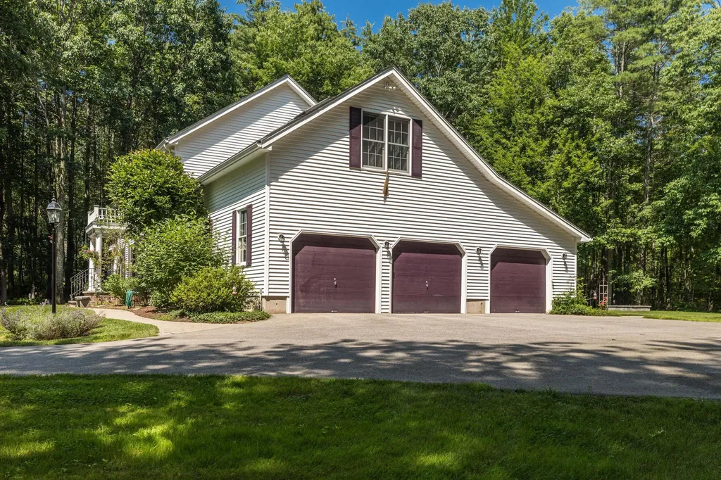 7 Fieldstone Drive Dover NH 03820