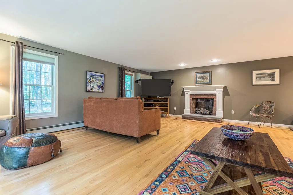7 Fieldstone Drive Dover NH 03820