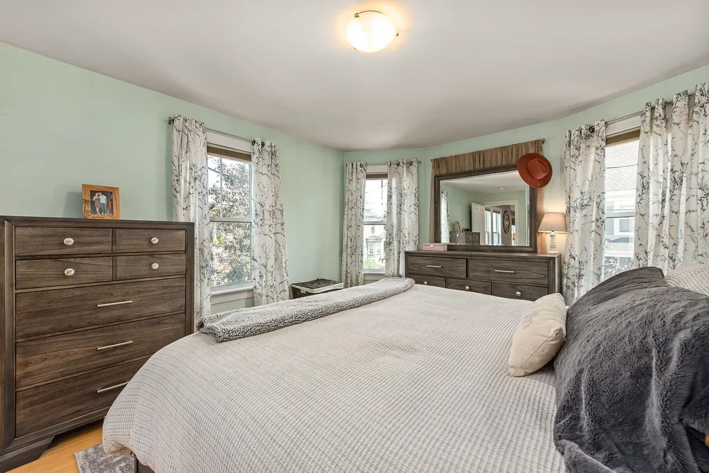 349 Hanover Street Portsmouth NH 03801