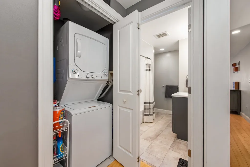 349 Hanover Street Portsmouth NH 03801