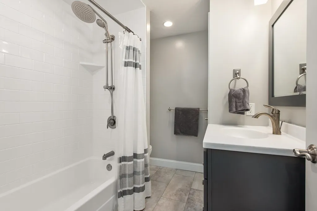349 Hanover Street Portsmouth NH 03801