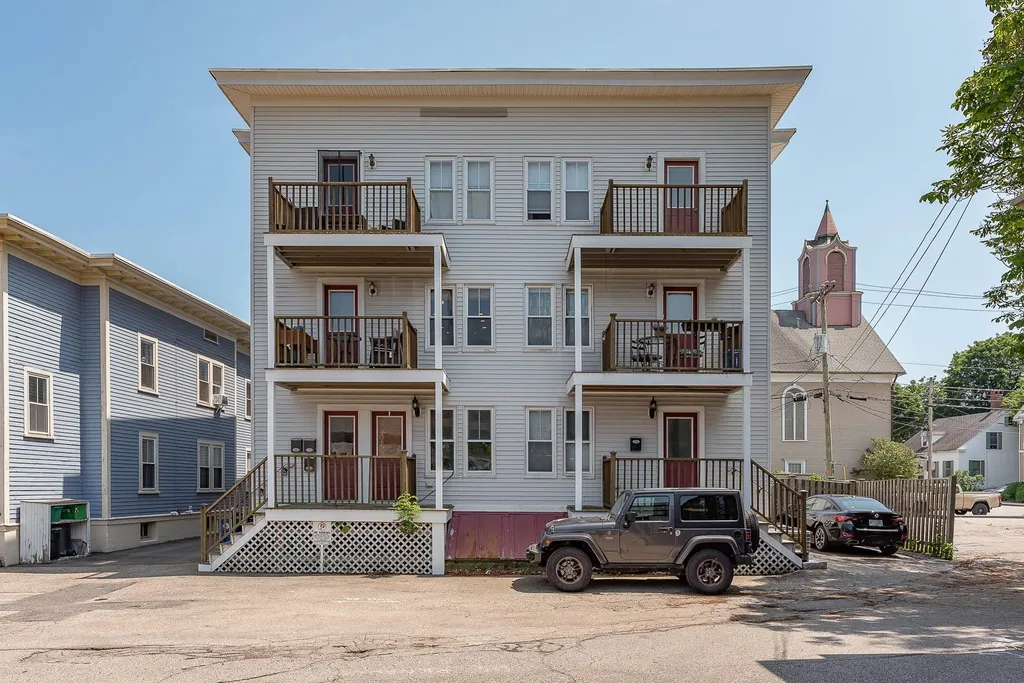 349 Hanover Street Portsmouth NH 03801
