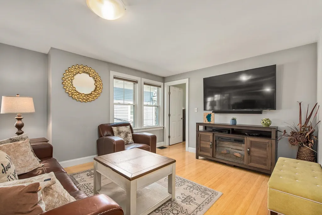 349 Hanover Street Portsmouth NH 03801