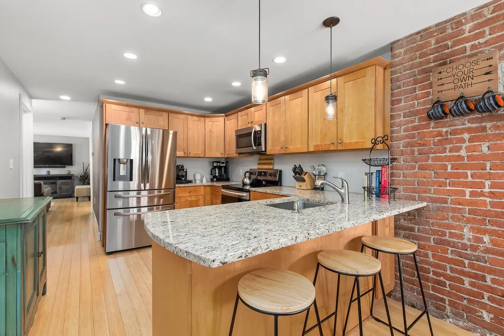 349 Hanover Street Portsmouth NH 03801